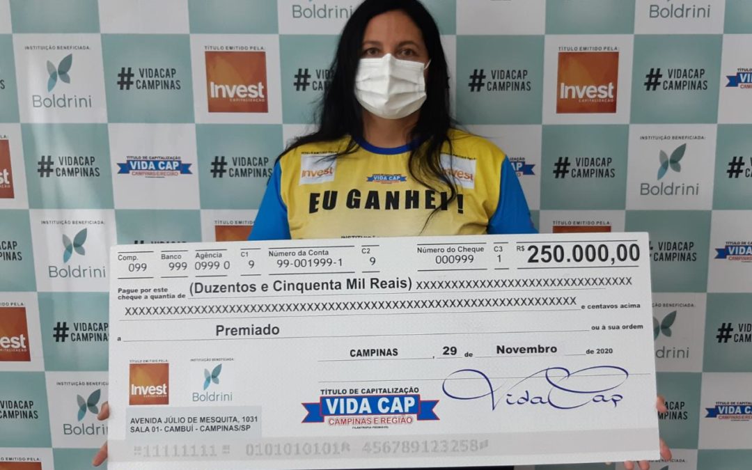 Moradora de Campinas divide o prêmio de R$ 250 mil na primeira vez que comprou o Vida Cap