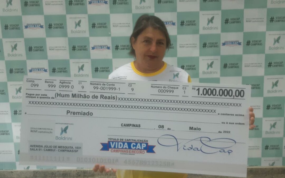 Dona de casa ganhou título de presente e foi uma das sorteadas com o prêmio de um milhão de reais